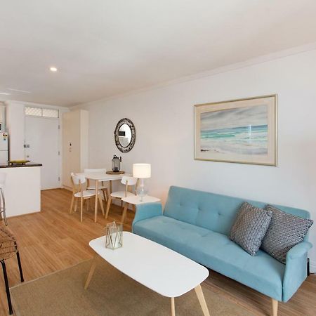 Ocean Breeze Apartment Fremantle Exterior photo